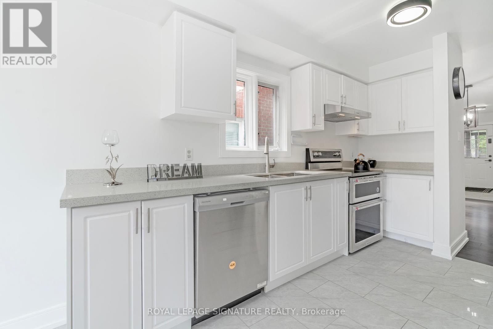 217 Sophia Road, Markham, Ontario  L3S 4C5 - Photo 15 - N12419317