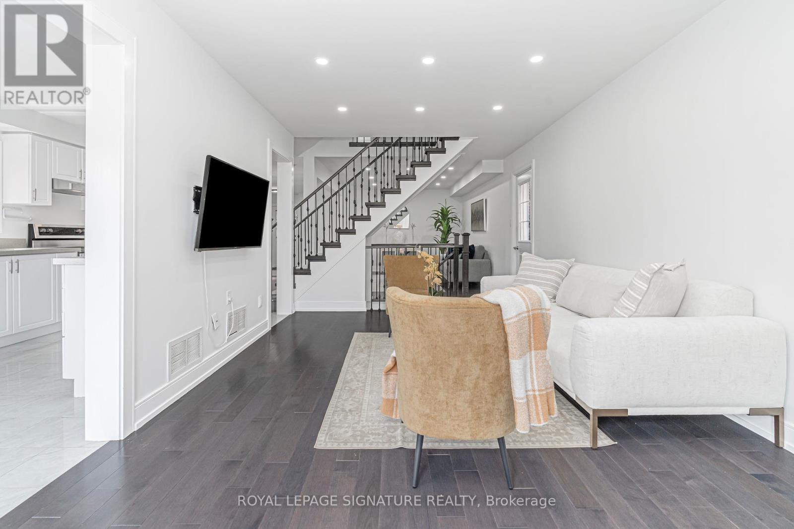 217 Sophia Road, Markham, Ontario  L3S 4C5 - Photo 18 - N12419317