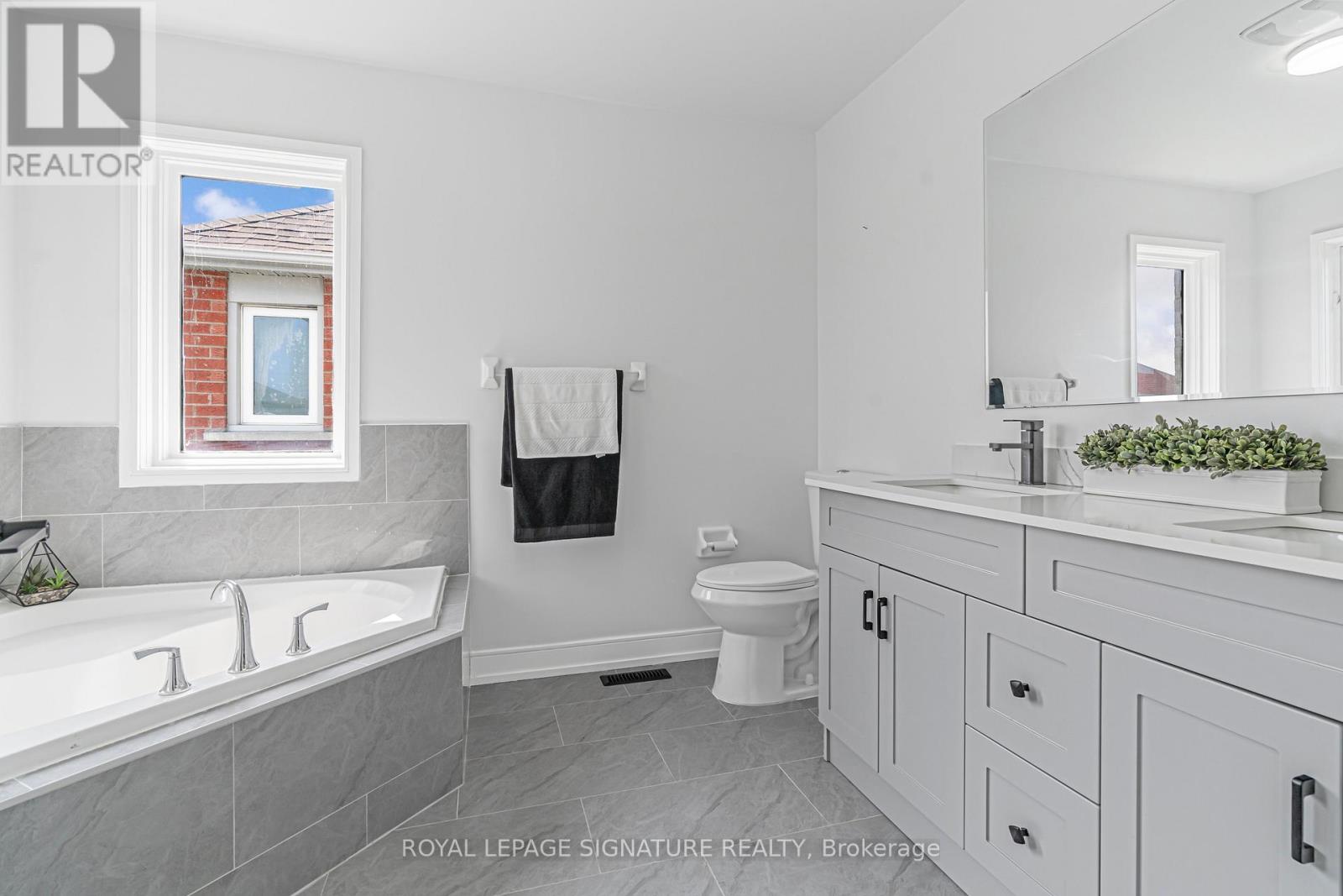 217 Sophia Road, Markham, Ontario  L3S 4C5 - Photo 27 - N12419317