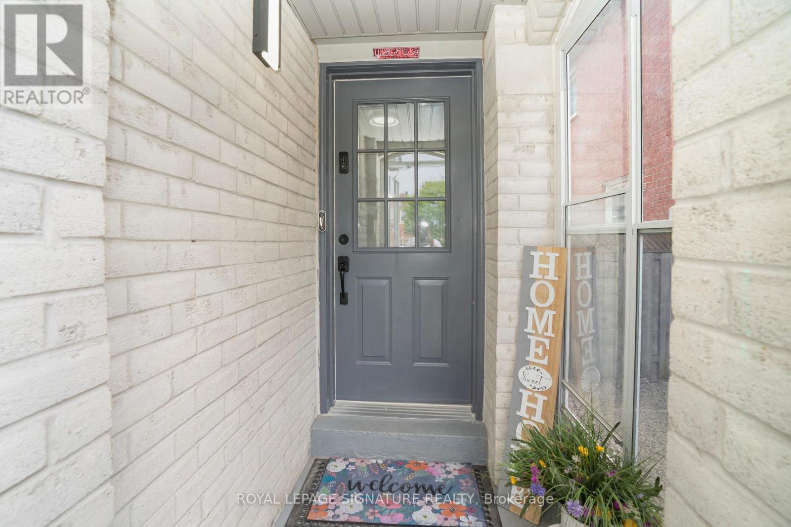 217 Sophia Road, Markham, Ontario  L3S 4C5 - Photo 3 - N12419317