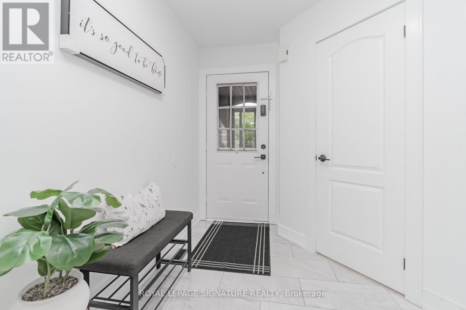 217 Sophia Road, Markham, Ontario  L3S 4C5 - Photo 4 - N12419317