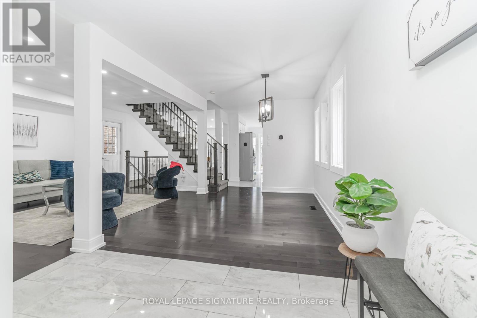217 Sophia Road, Markham, Ontario  L3S 4C5 - Photo 5 - N12419317