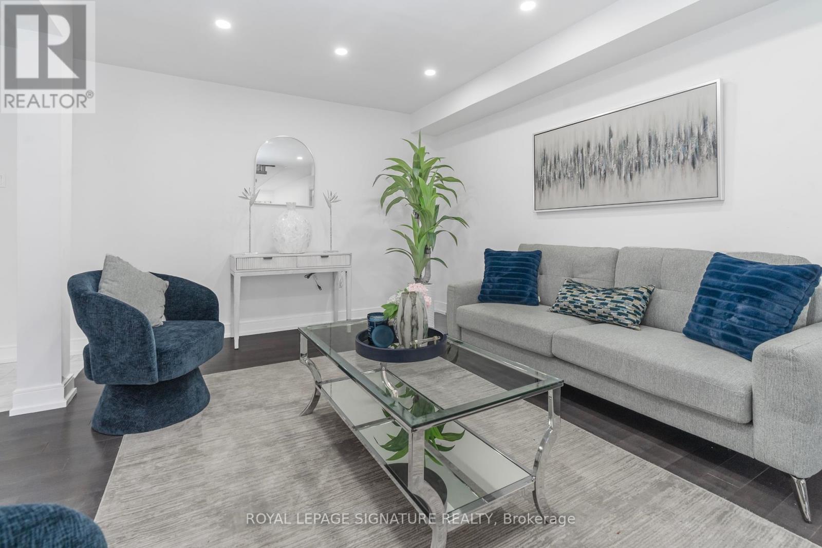 217 Sophia Road, Markham, Ontario  L3S 4C5 - Photo 9 - N12419317