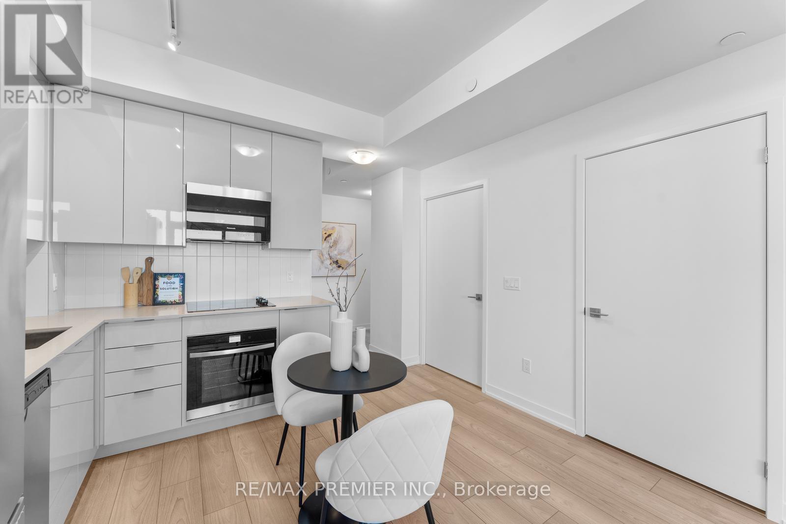 2617 - 10 Abeja Street, Vaughan, Ontario  L4K 0R4 - Photo 8 - N12419363