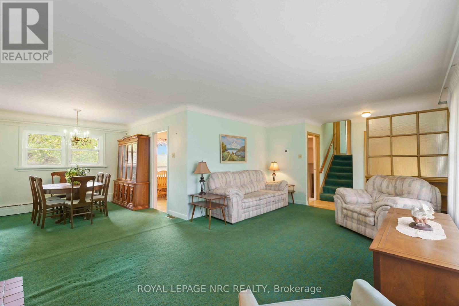 4 Oakmount Road, Welland, Ontario  L3C 4X8 - Photo 11 - X12419390