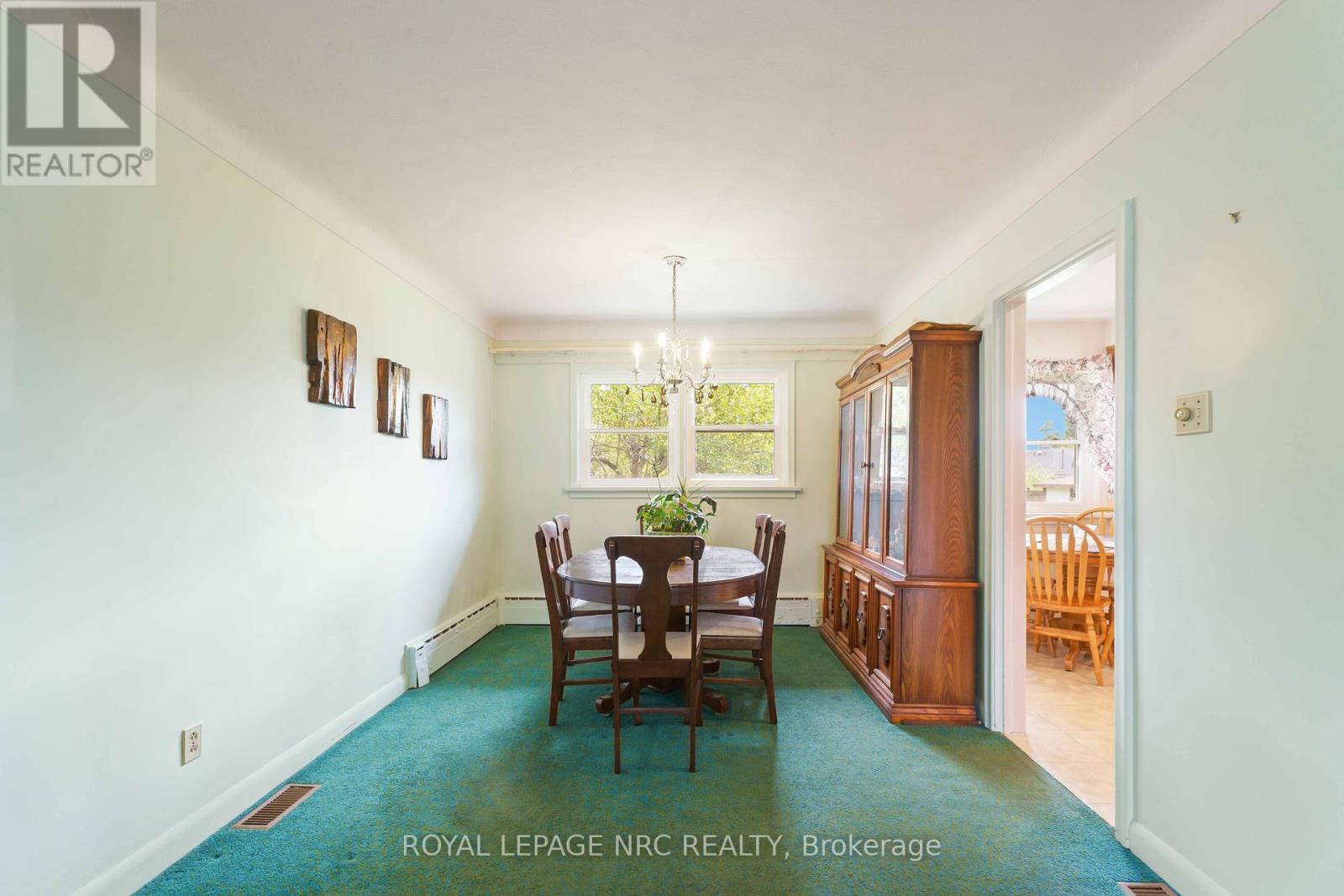 4 Oakmount Road, Welland, Ontario  L3C 4X8 - Photo 19 - X12419390