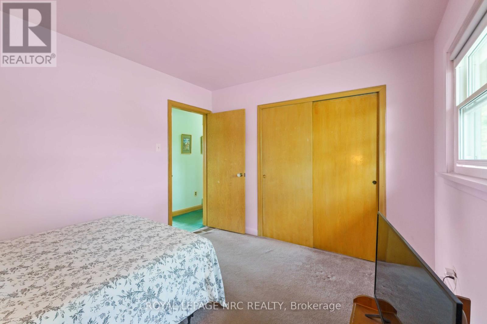 4 Oakmount Road, Welland, Ontario  L3C 4X8 - Photo 23 - X12419390