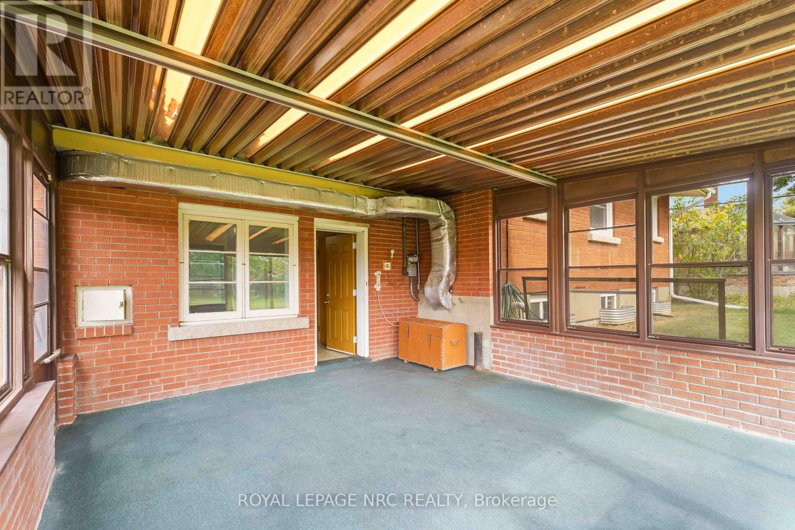 4 Oakmount Road, Welland, Ontario  L3C 4X8 - Photo 29 - X12419390