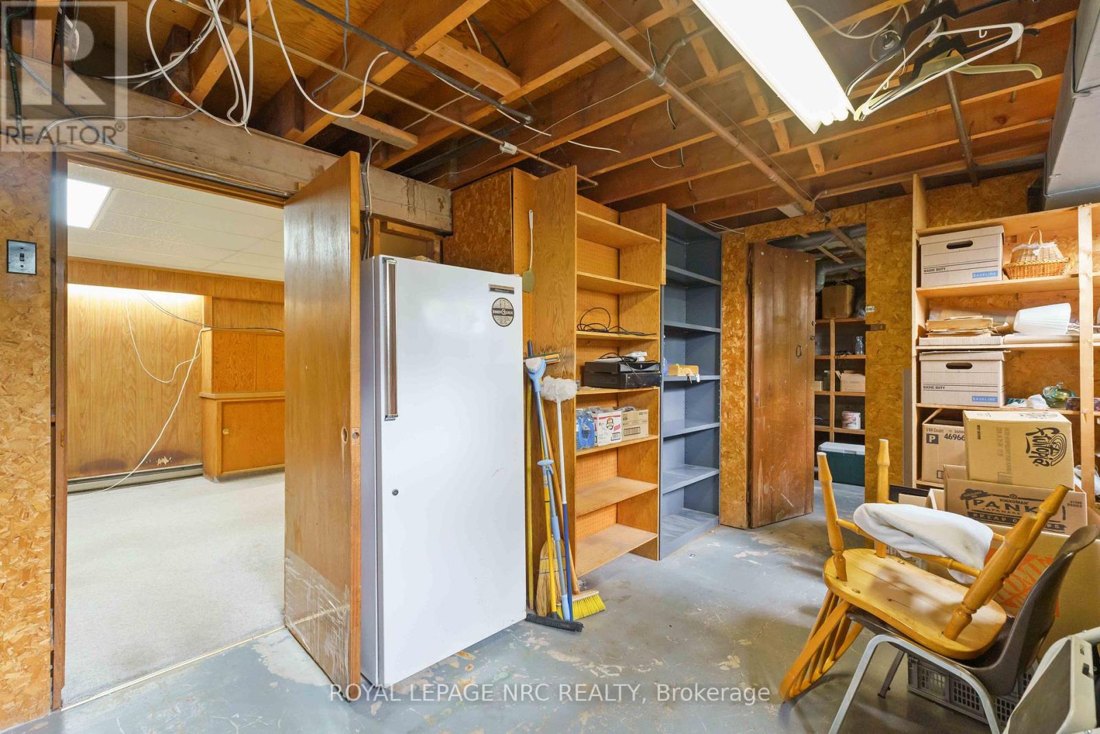 4 Oakmount Road, Welland, Ontario  L3C 4X8 - Photo 32 - X12419390