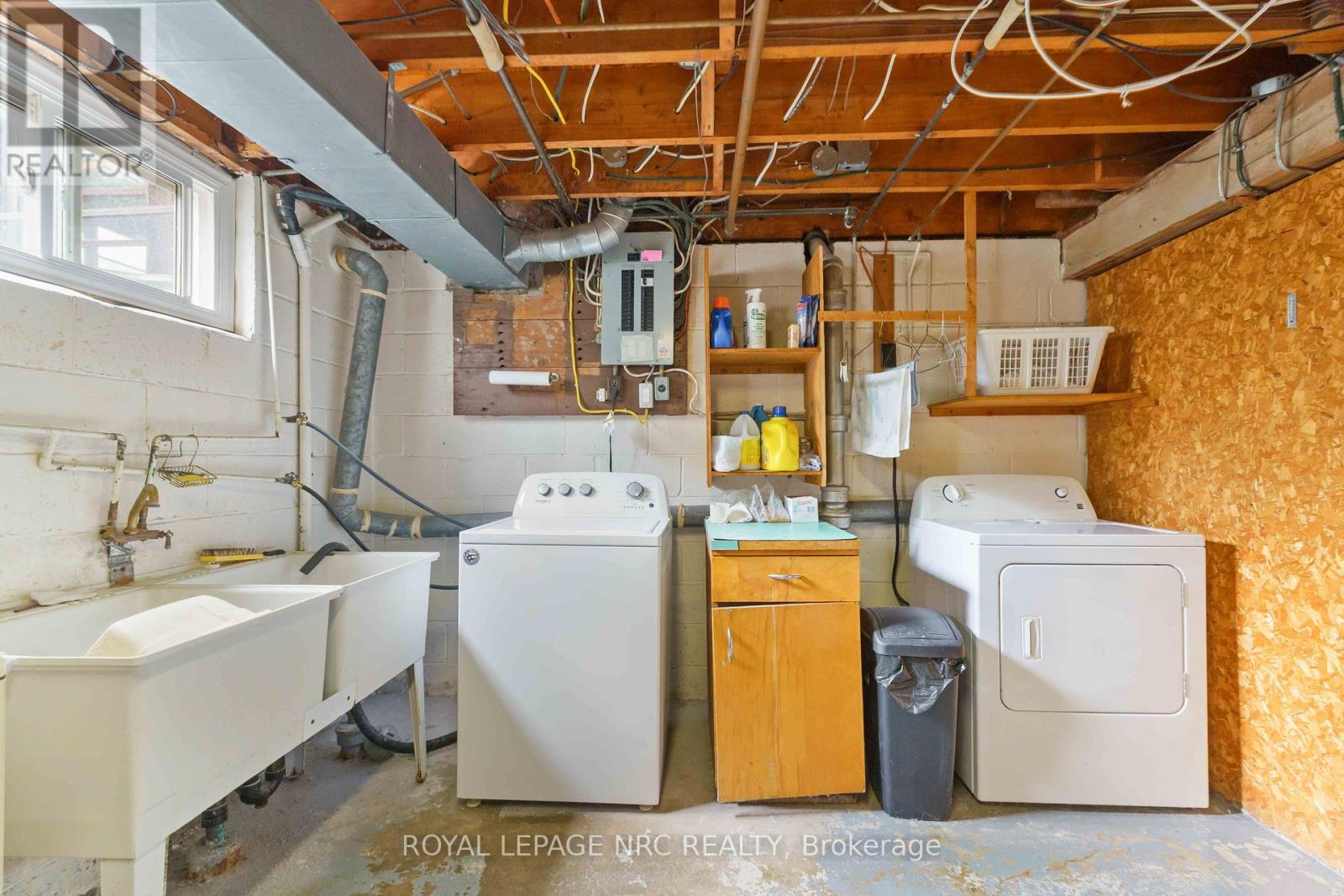 4 Oakmount Road, Welland, Ontario  L3C 4X8 - Photo 34 - X12419390