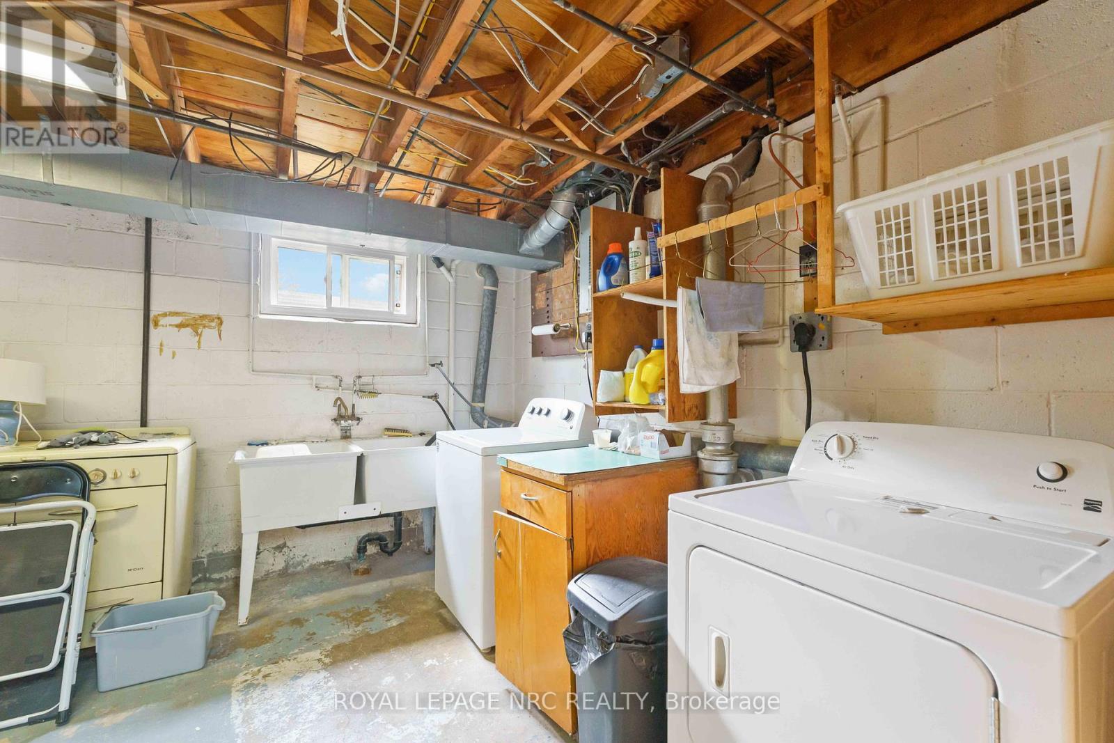 4 Oakmount Road, Welland, Ontario  L3C 4X8 - Photo 36 - X12419390