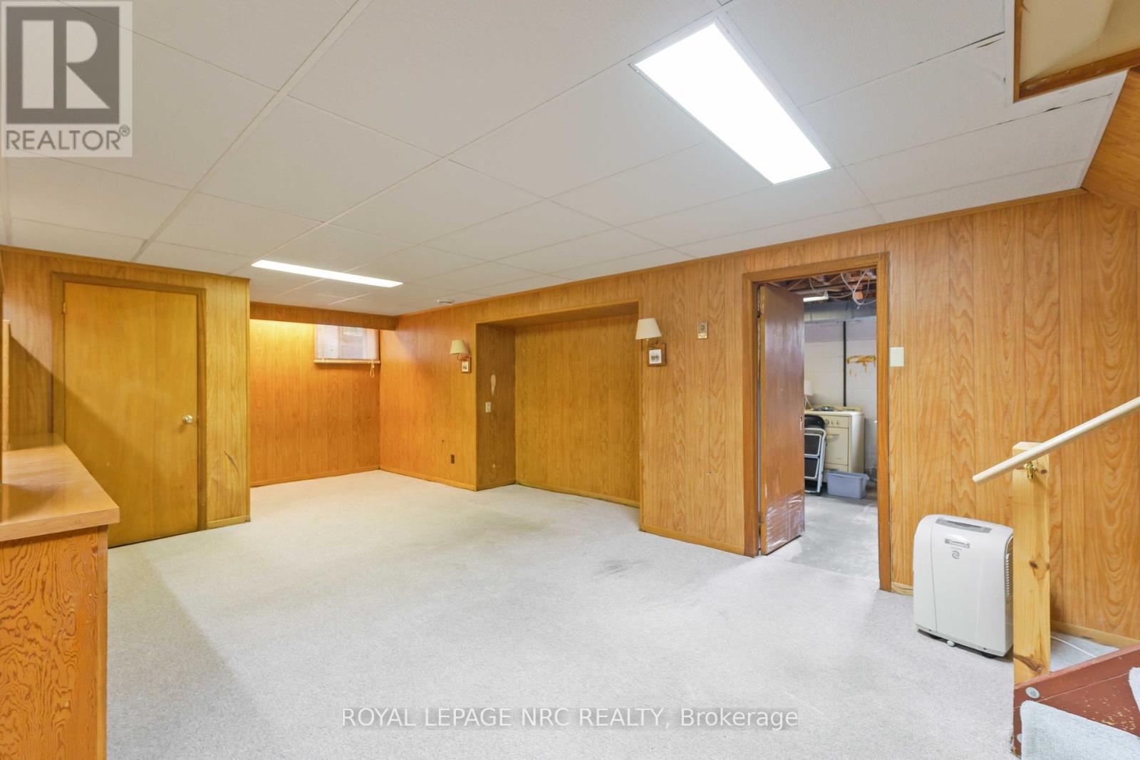 4 Oakmount Road, Welland, Ontario  L3C 4X8 - Photo 41 - X12419390