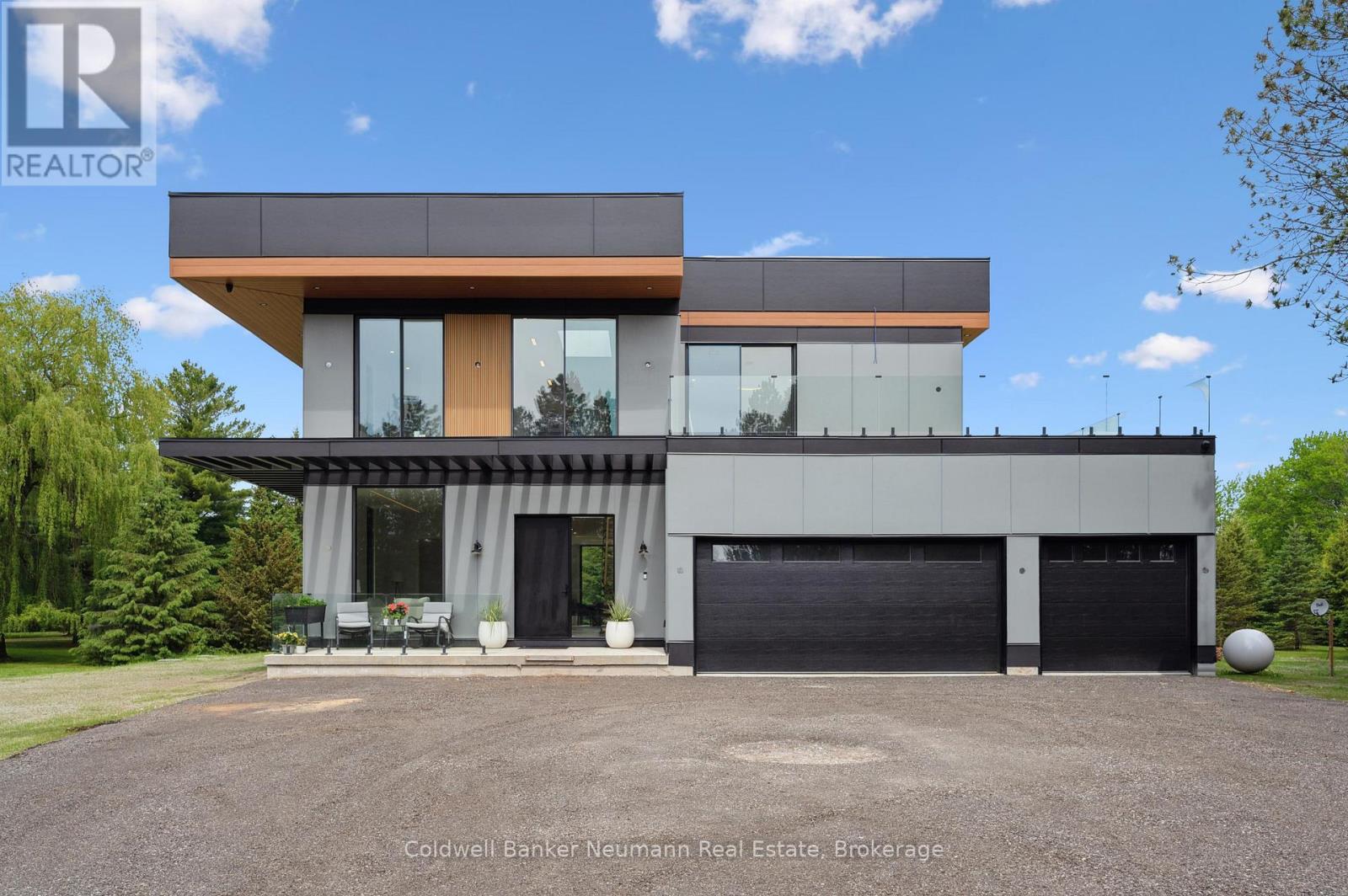 7638 Wellington Road 34 Road, Puslinch, Ontario  N0B 2J0 - Photo 2 - X12419393