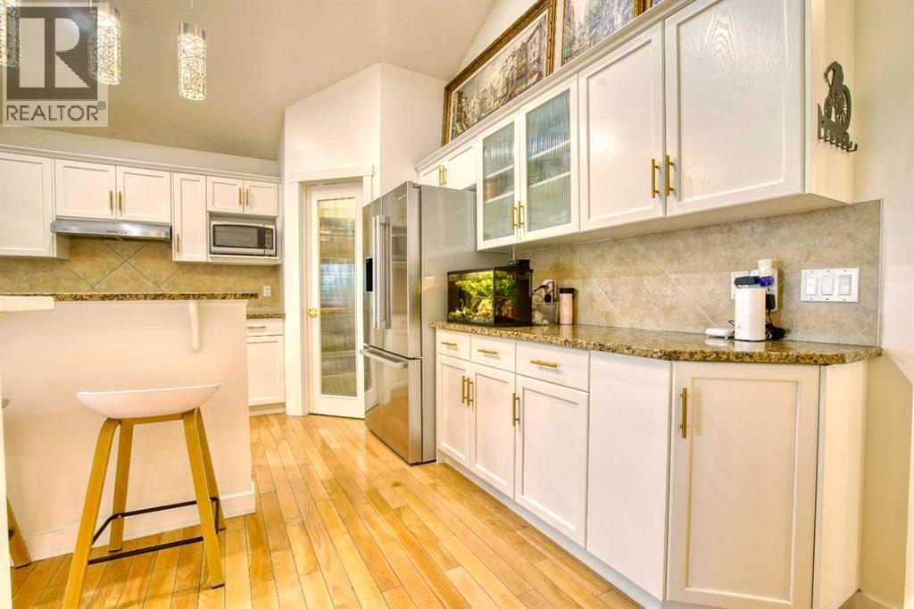 109 Aspen Stone Place Sw, Calgary, Alberta  T3H 0H4 - Photo 4 - A2235816