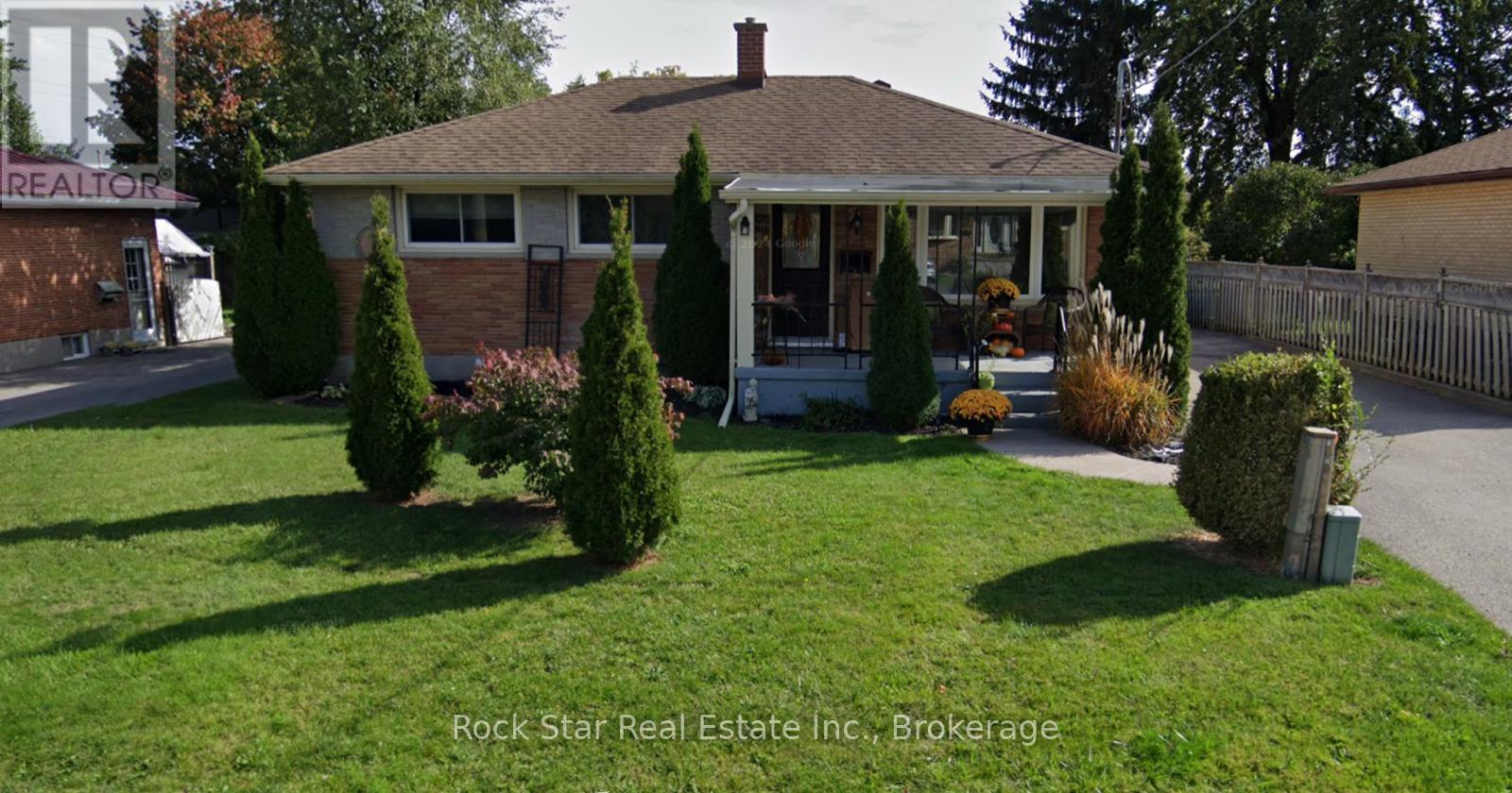 1597 DIXIE STREET, London East, Ontario