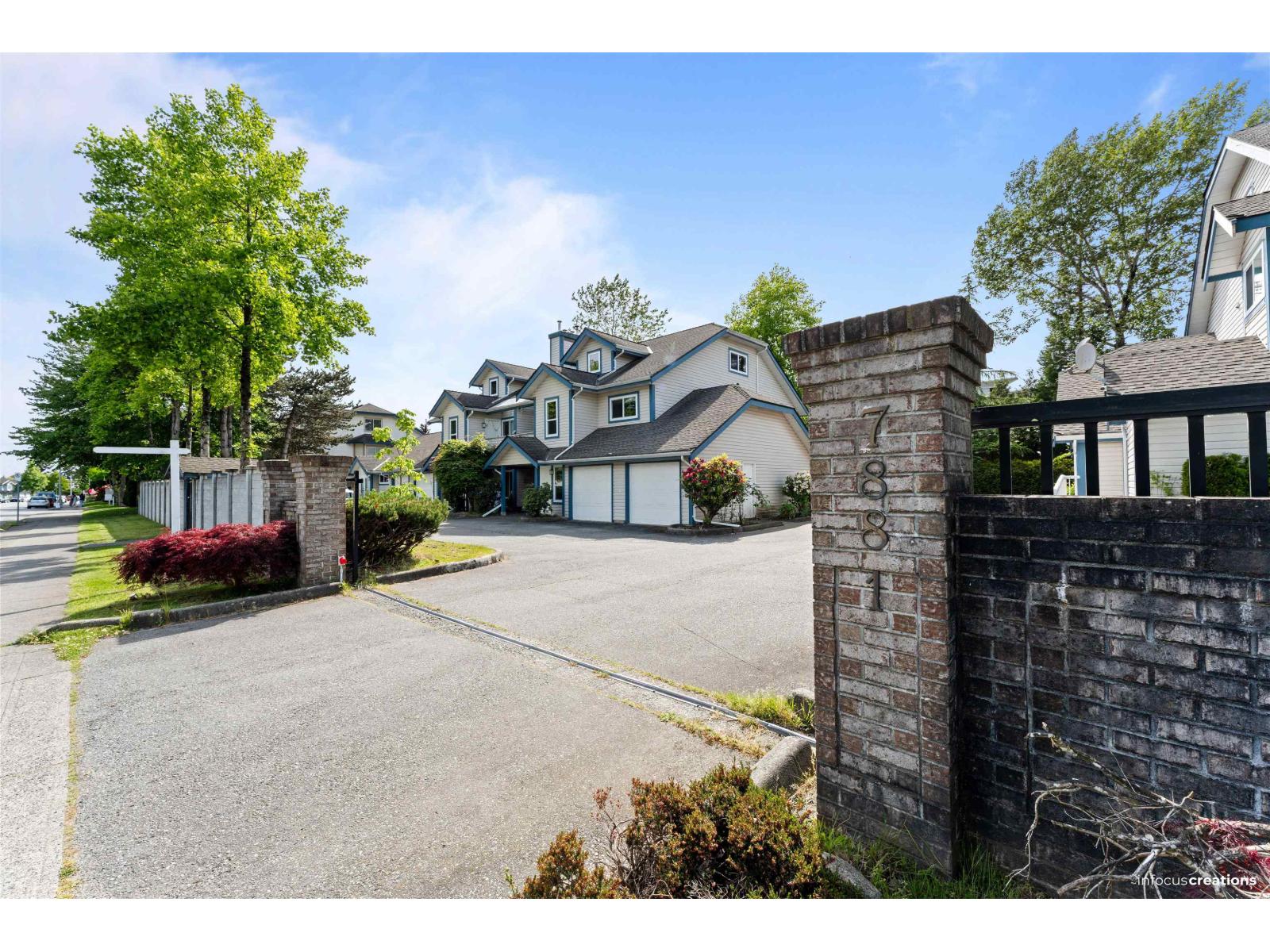 101 7881 120a Street, Surrey, British Columbia  V3W 0Y7 - Photo 2 - R3050559