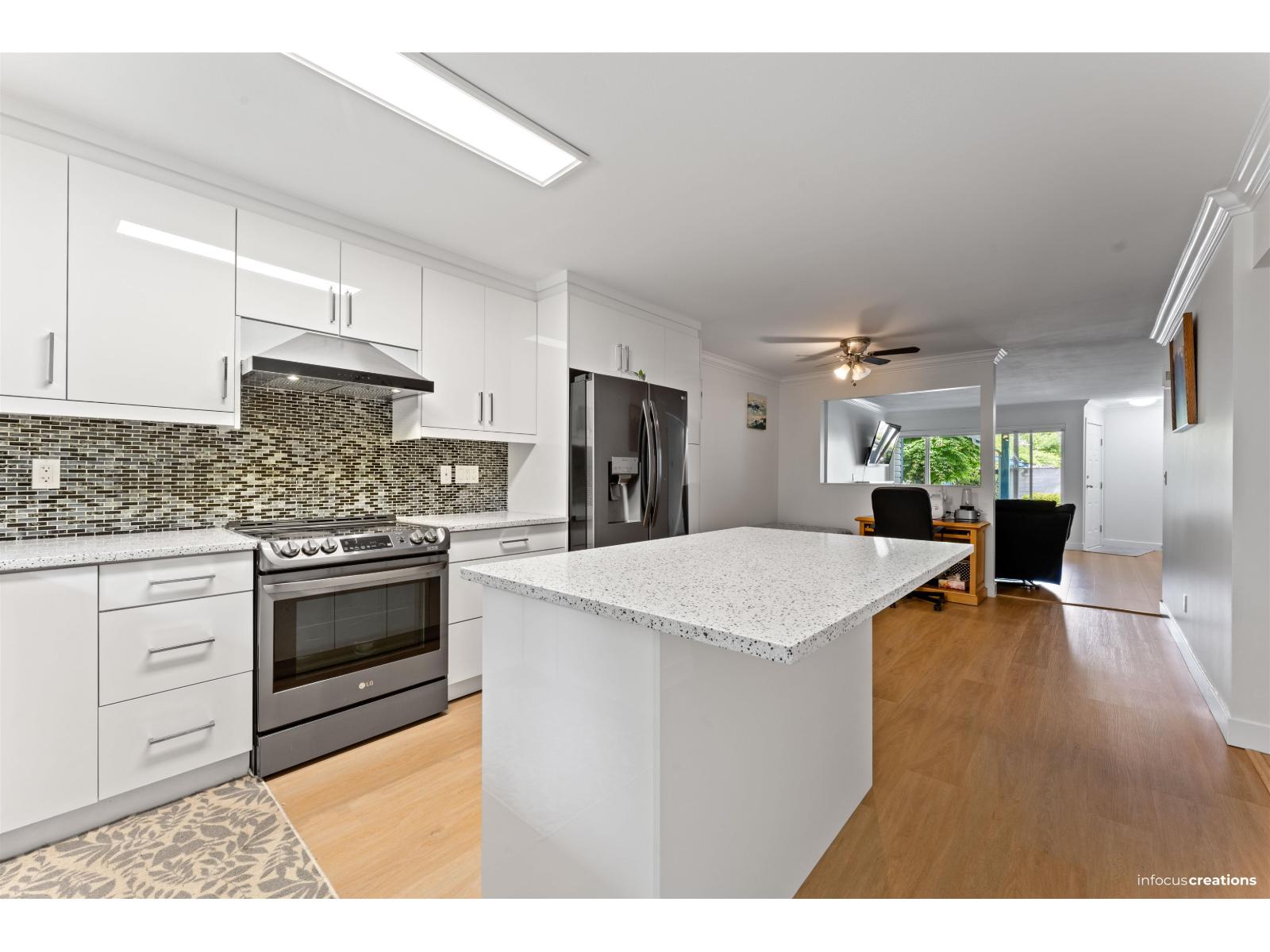 101 7881 120a Street, Surrey, British Columbia  V3W 0Y7 - Photo 6 - R3050559