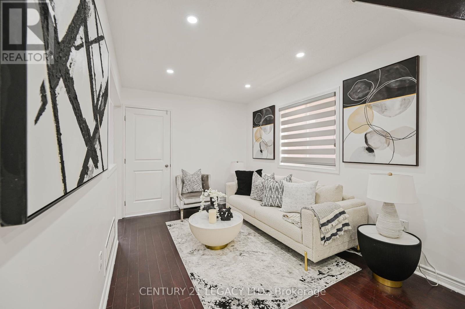 15 Dusty Star Road, Brampton (Sandringham-Wellington), Ontario  L6R 1Y5 - Photo 11 - W12419292