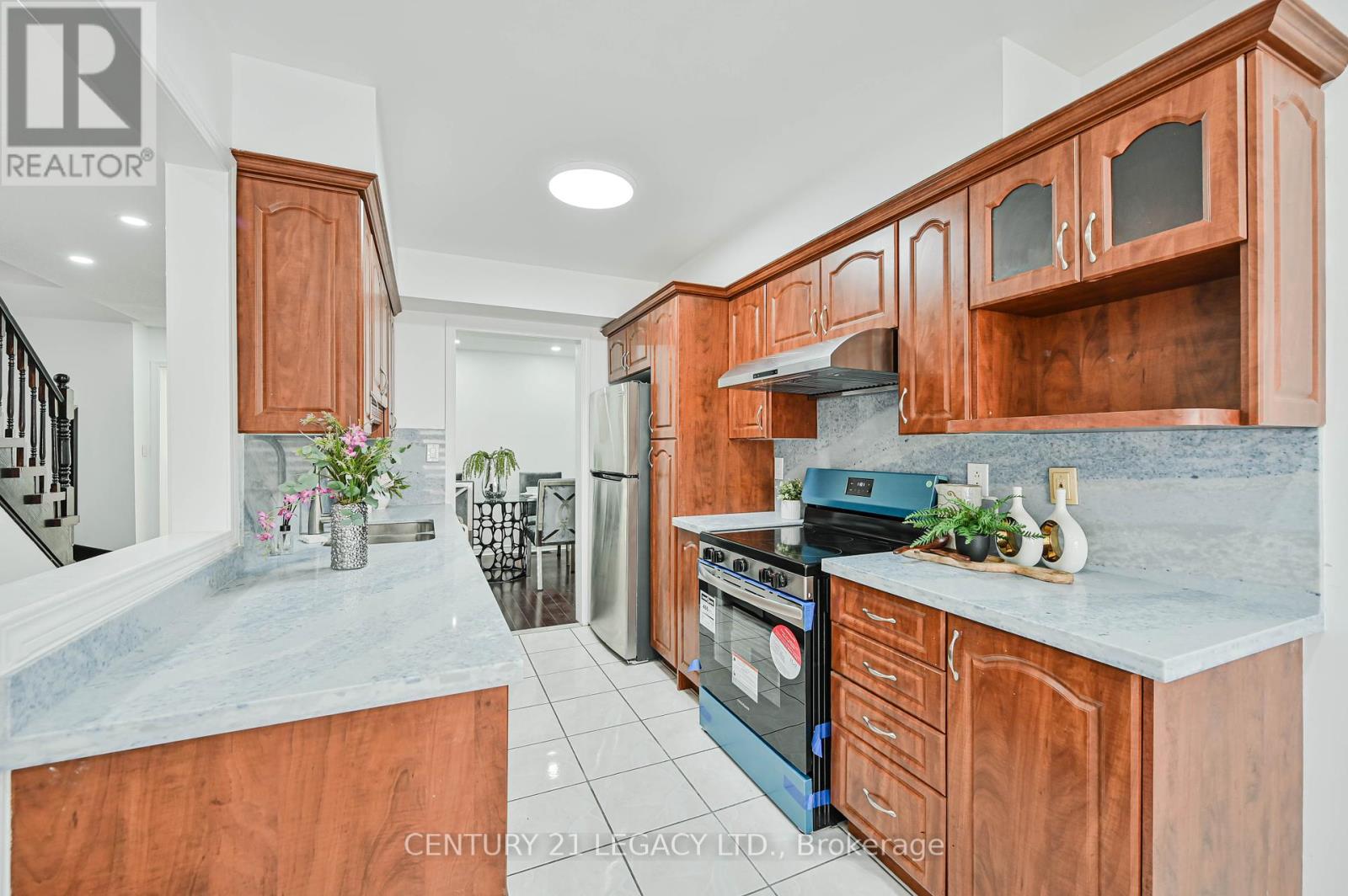 15 Dusty Star Road, Brampton (Sandringham-Wellington), Ontario  L6R 1Y5 - Photo 18 - W12419292