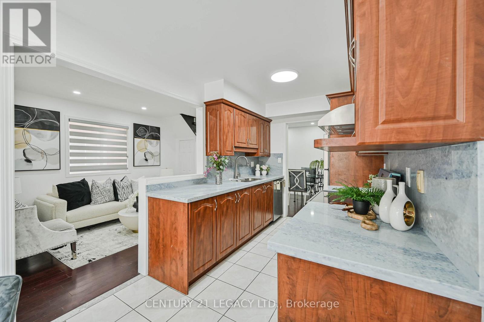 15 Dusty Star Road, Brampton (Sandringham-Wellington), Ontario  L6R 1Y5 - Photo 20 - W12419292