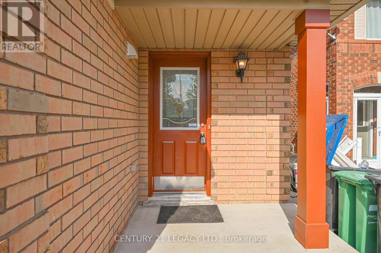 15 Dusty Star Road, Brampton (Sandringham-Wellington), Ontario  L6R 1Y5 - Photo 3 - W12419292