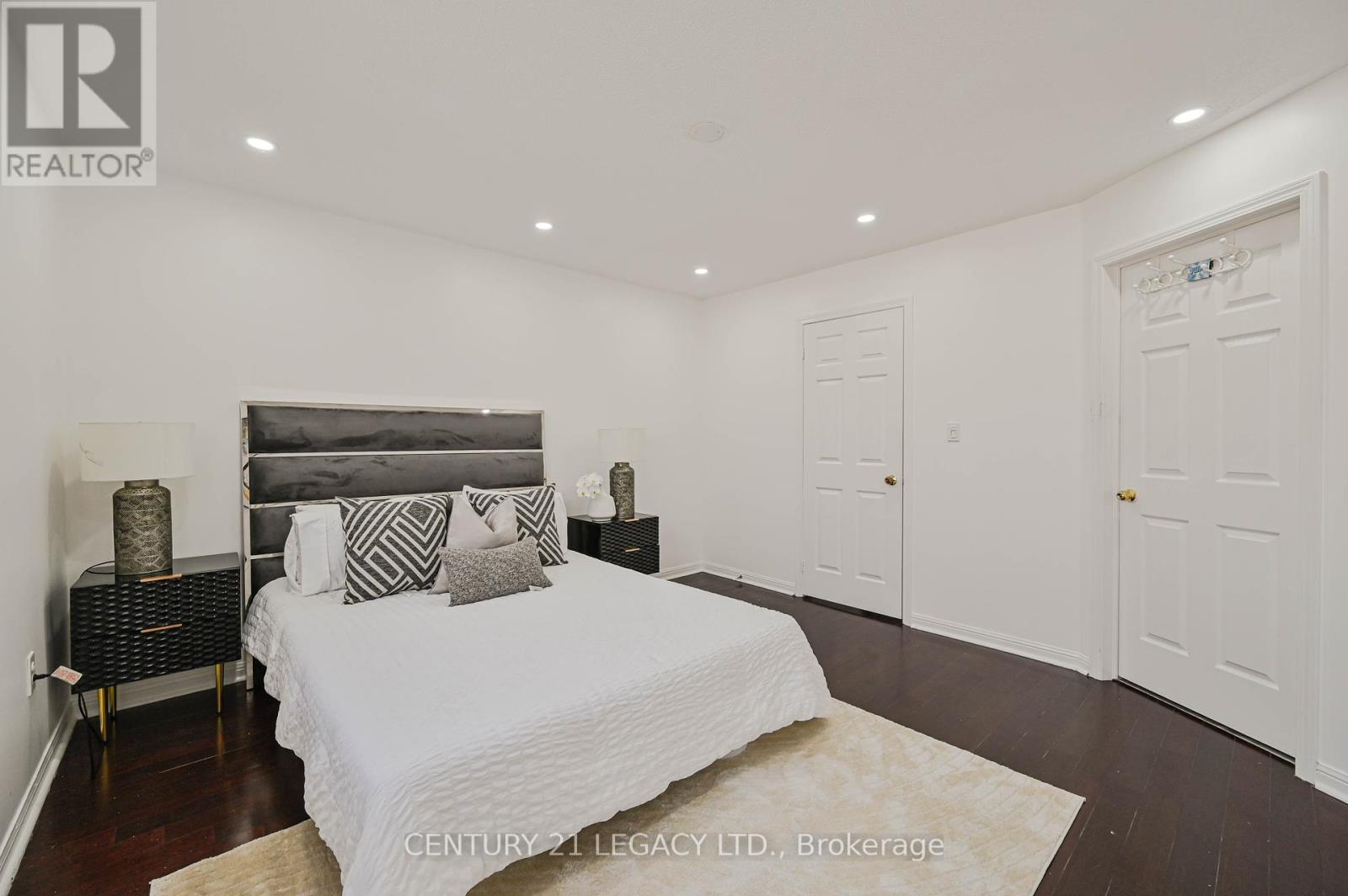15 Dusty Star Road, Brampton (Sandringham-Wellington), Ontario  L6R 1Y5 - Photo 30 - W12419292