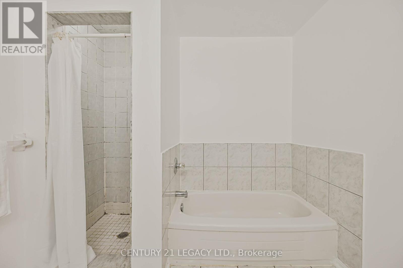 15 Dusty Star Road, Brampton (Sandringham-Wellington), Ontario  L6R 1Y5 - Photo 32 - W12419292