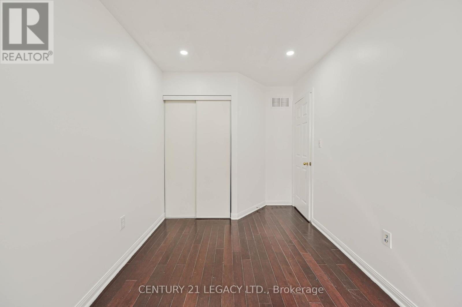 15 Dusty Star Road, Brampton (Sandringham-Wellington), Ontario  L6R 1Y5 - Photo 35 - W12419292