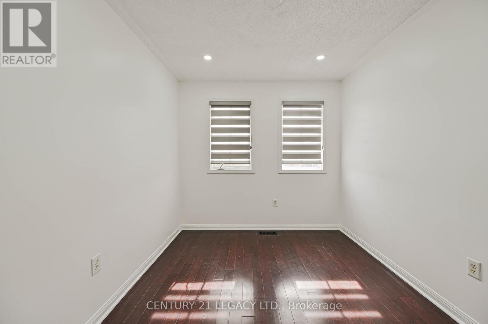 15 Dusty Star Road, Brampton (Sandringham-Wellington), Ontario  L6R 1Y5 - Photo 36 - W12419292