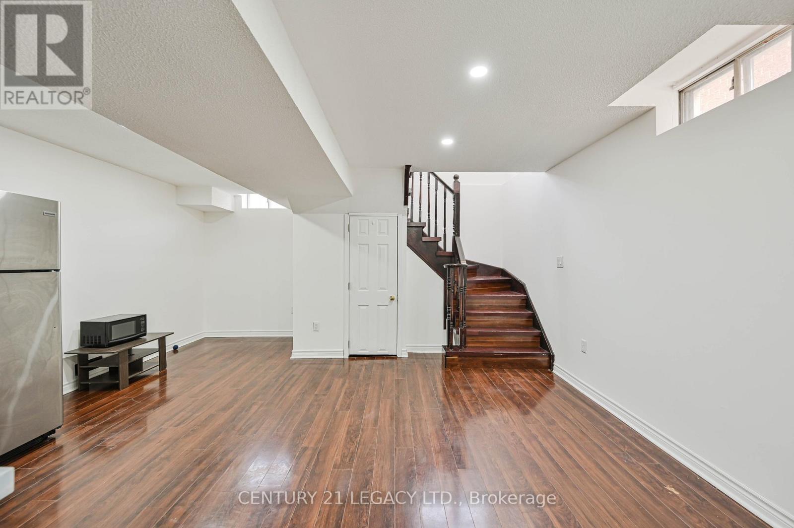 15 Dusty Star Road, Brampton (Sandringham-Wellington), Ontario  L6R 1Y5 - Photo 42 - W12419292