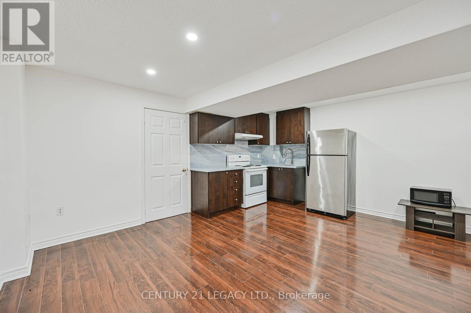 15 Dusty Star Road, Brampton (Sandringham-Wellington), Ontario  L6R 1Y5 - Photo 43 - W12419292
