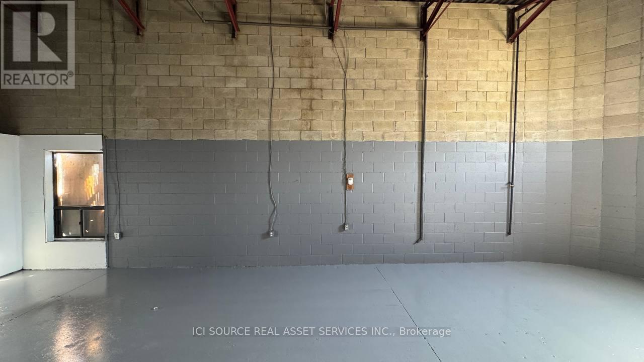 18 - 18 B Strathearn Avenue, Brampton, Ontario  L6T 4Y2 - Photo 8 - W12419325