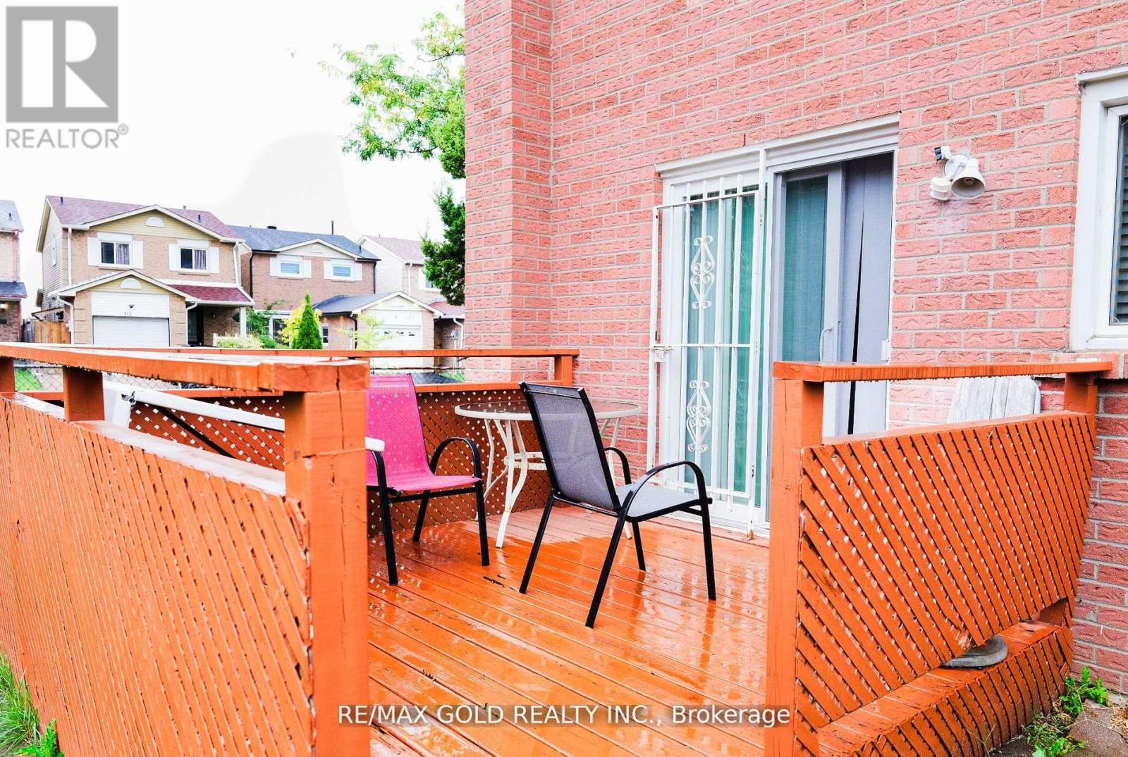 40 Glen Hollow Avenue, Toronto, Ontario  M9W 6C6 - Photo 6 - W12419347