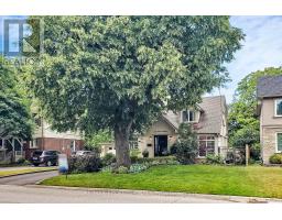 126 LAUREL AVENUE, Toronto, Ontario