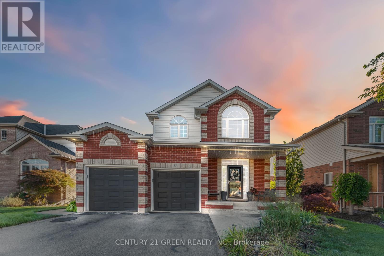 39 HONEY LOCUST CIRCLE, Thorold, Ontario