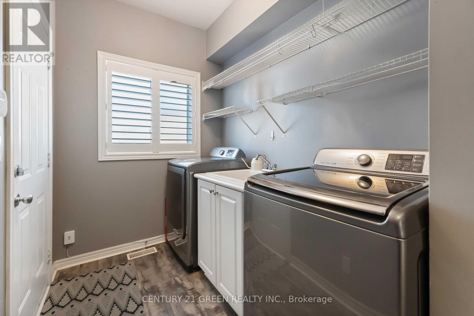 39 Honey Locust Circle, Thorold, Ontario  L2V 5E3 - Photo 16 - X12419253