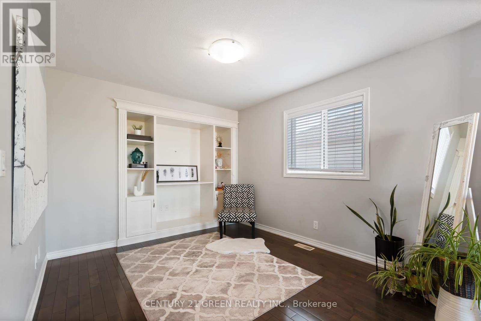 39 Honey Locust Circle, Thorold, Ontario  L2V 5E3 - Photo 18 - X12419253