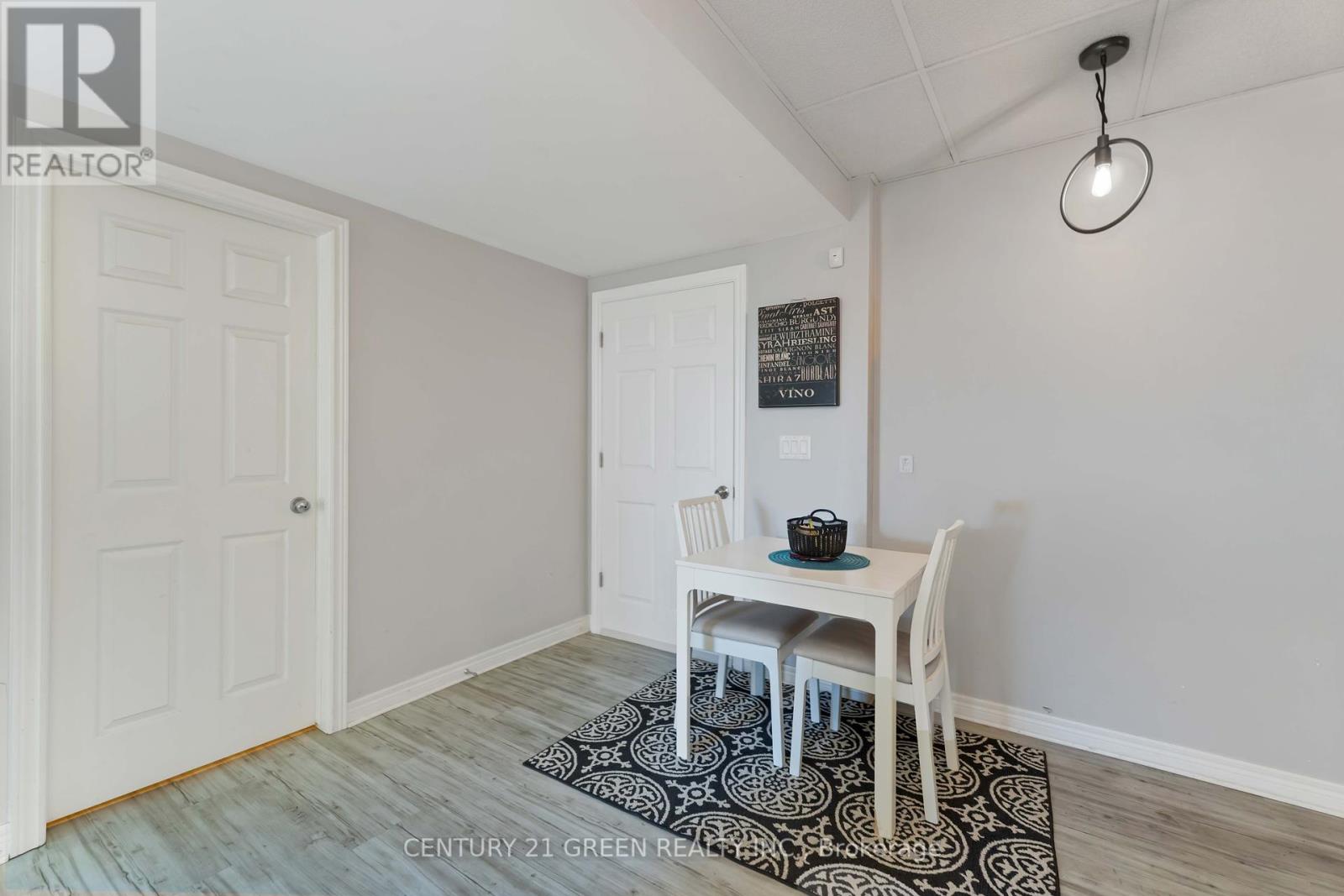 39 Honey Locust Circle, Thorold, Ontario  L2V 5E3 - Photo 34 - X12419253
