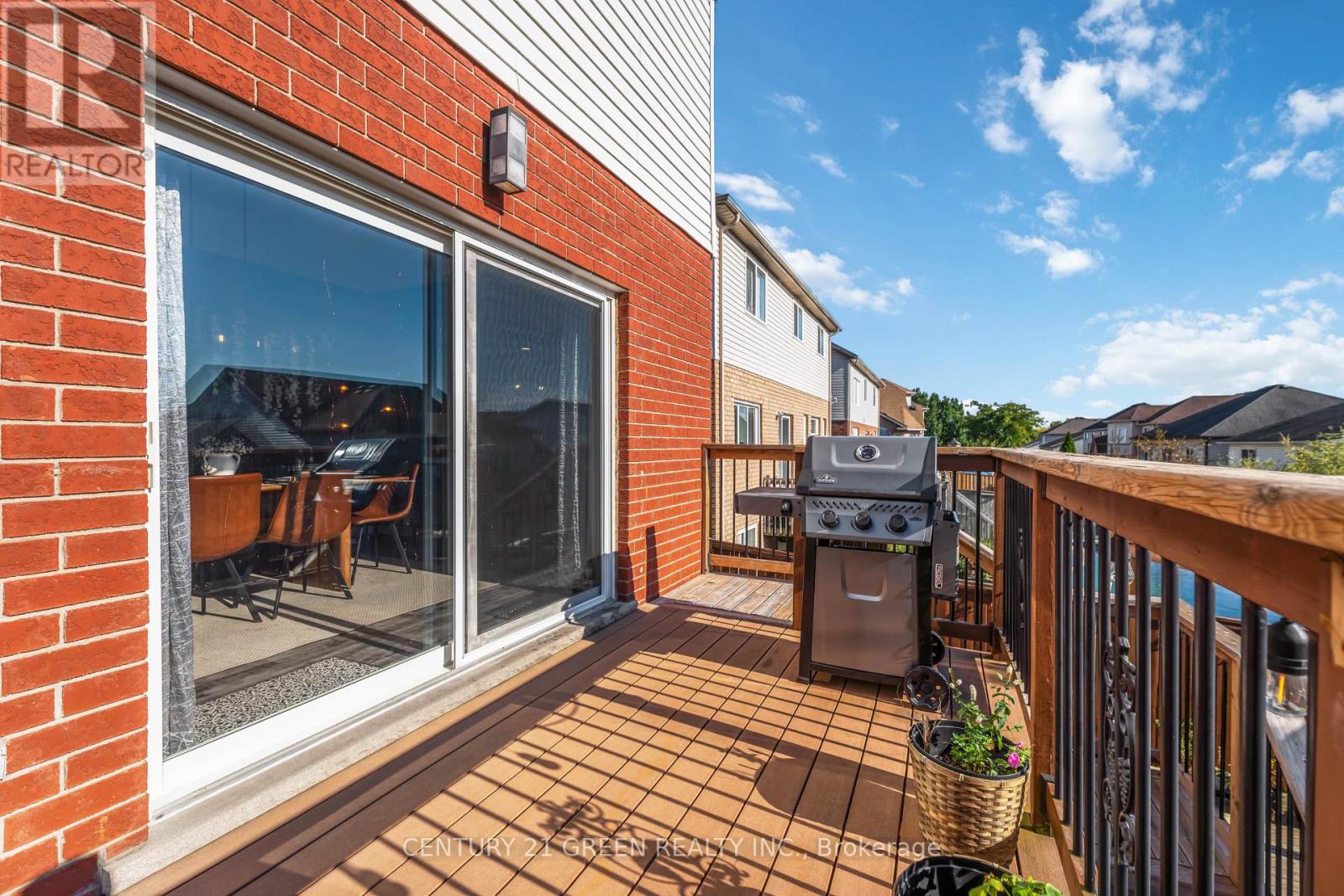 39 Honey Locust Circle, Thorold, Ontario  L2V 5E3 - Photo 38 - X12419253