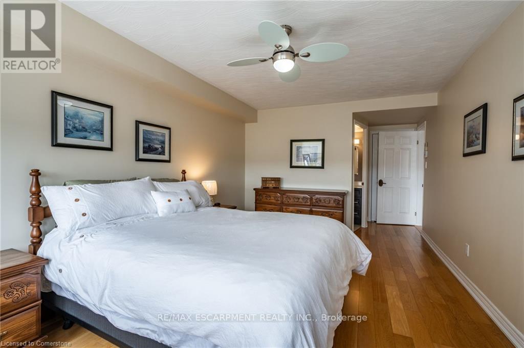 402 - 40 Harrisford Street, Hamilton, Ontario  L8K 6N1 - Photo 18 - X12419293