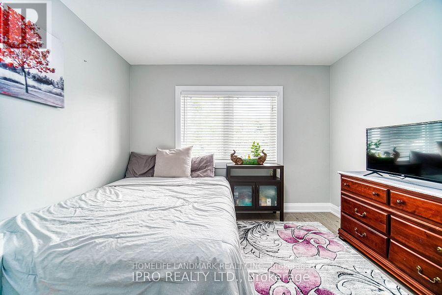 1285 Deer Run, Mississauga, Ontario  L5C 3P8 - Photo 26 - W12364679