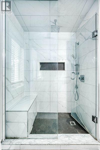 1285 Deer Run, Mississauga, Ontario  L5C 3P8 - Photo 28 - W12364679