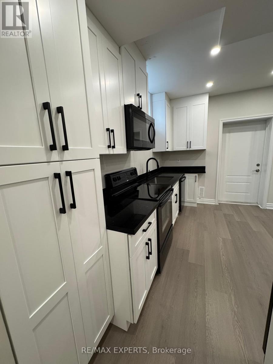 8228 Healey Road, Caledon, Ontario  L7E 0V6 - Photo 6 - W12418949