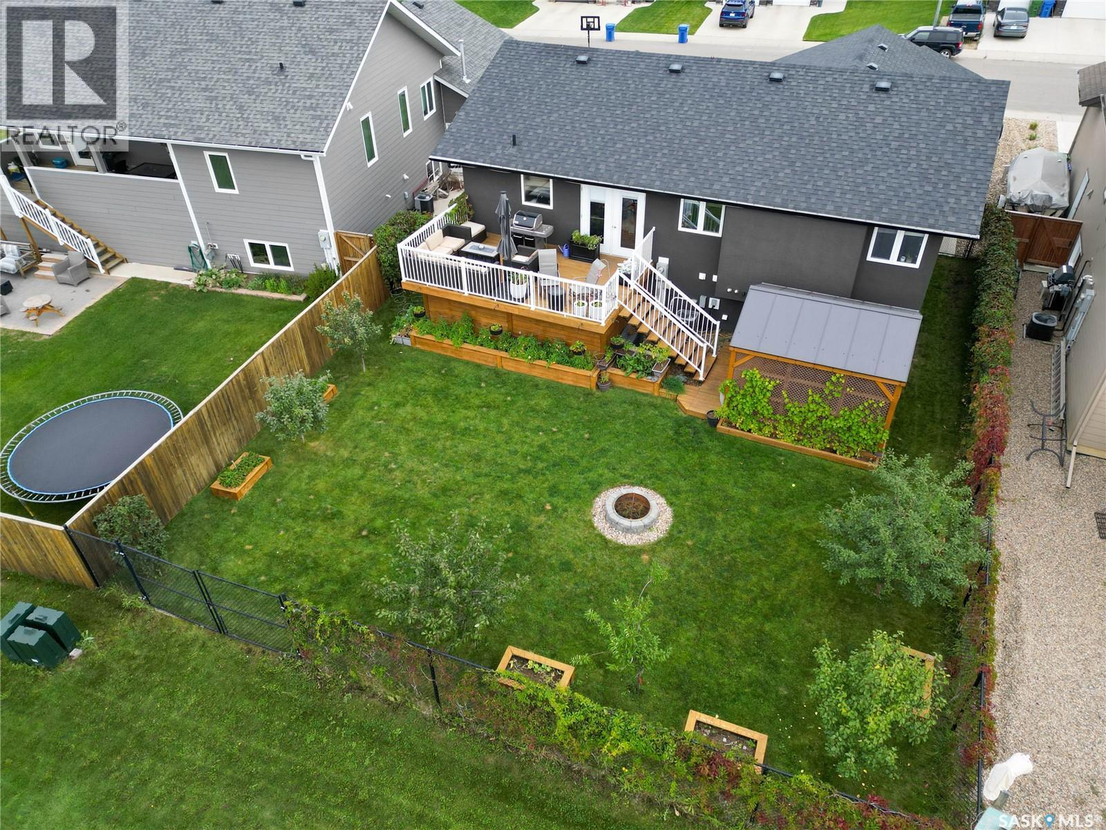 33 Smiley Drive, Prince Albert, Saskatchewan  S6X 0B3 - Photo 27 - SK019015