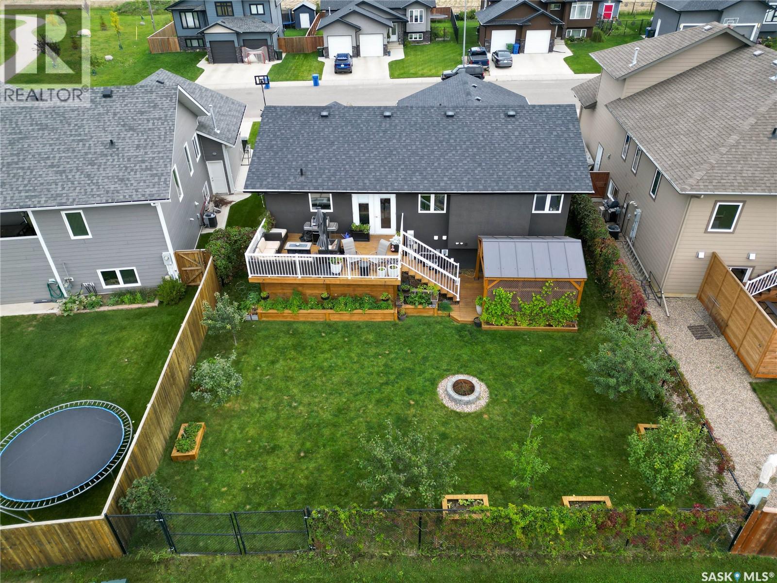 33 Smiley Drive, Prince Albert, Saskatchewan  S6X 0B3 - Photo 28 - SK019015