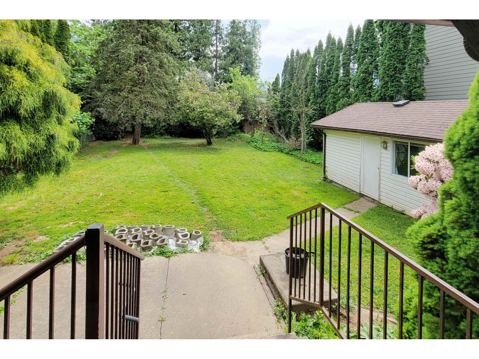 420 Bear Avenue, Harrison Hot Springs, Harrison Hot Springs, British Columbia  V0M 1K0 - Photo 2 - R3002772