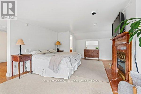 254 Main Street, Kingston, Ontario  K7K 6W4 - Photo 20 - X12419594