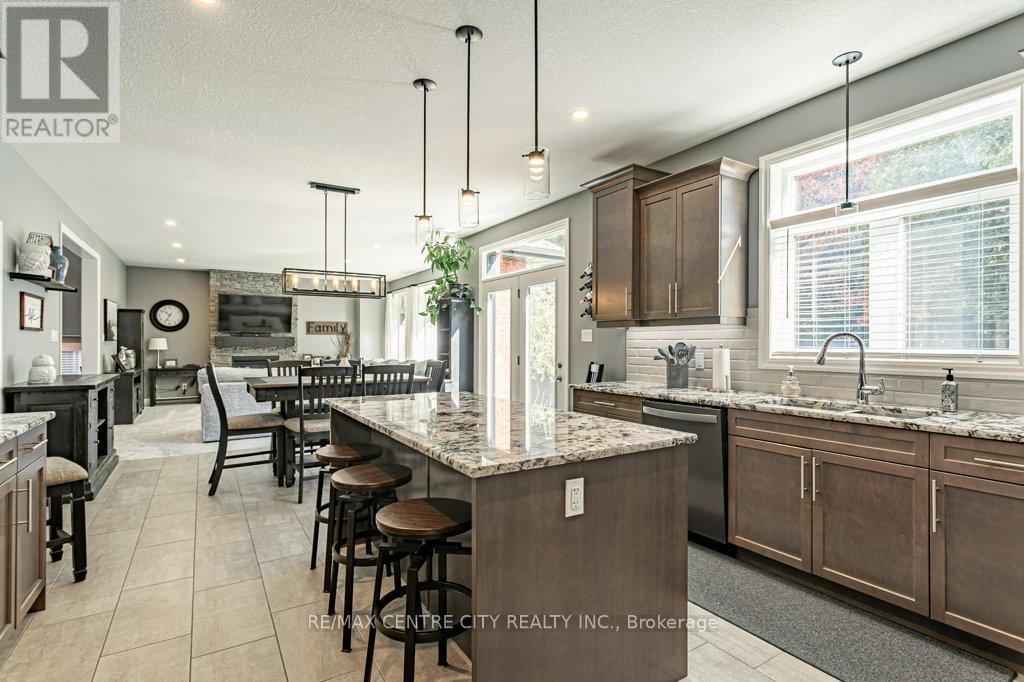 148 Elliott Trail, Thames Centre, Ontario  N0M 2P0 - Photo 16 - X12419471