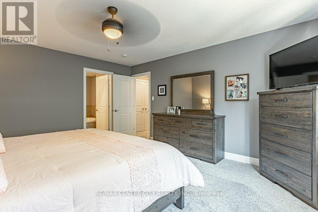 148 Elliott Trail, Thames Centre, Ontario  N0M 2P0 - Photo 26 - X12419471