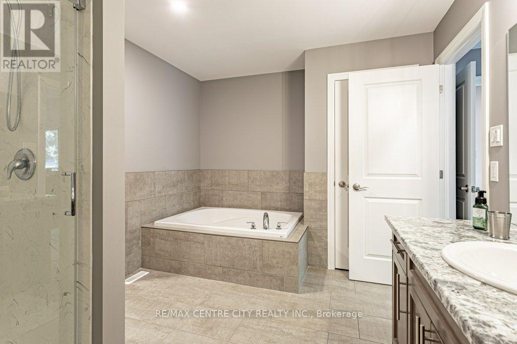 148 Elliott Trail, Thames Centre, Ontario  N0M 2P0 - Photo 29 - X12419471